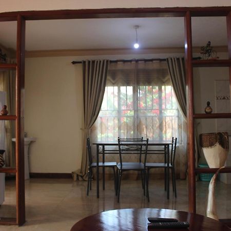 Montane Safaris Hotel Fort Portal Exterior photo